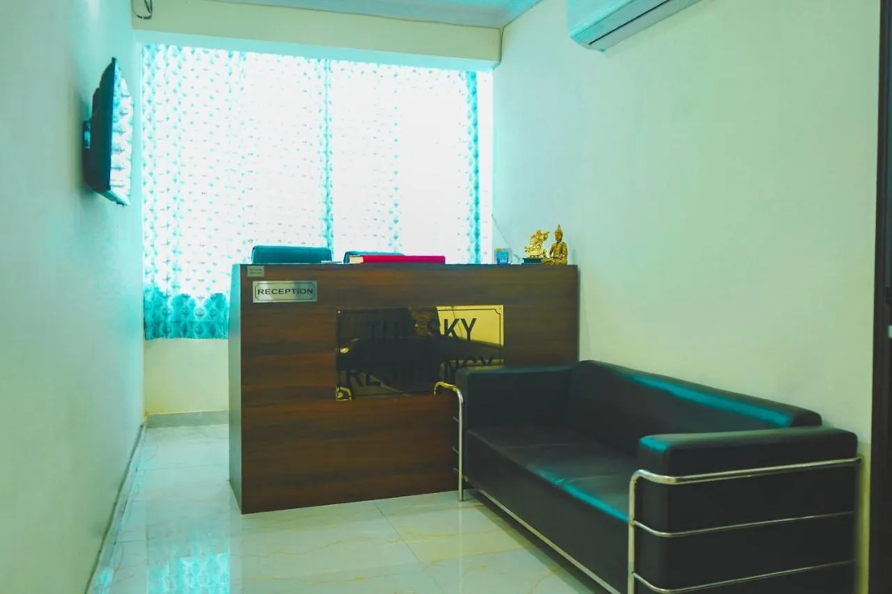 Roomshala 041 Hotel Sky Residency - Uttam Nagar Near Metro Station New Delhi 3*,  India